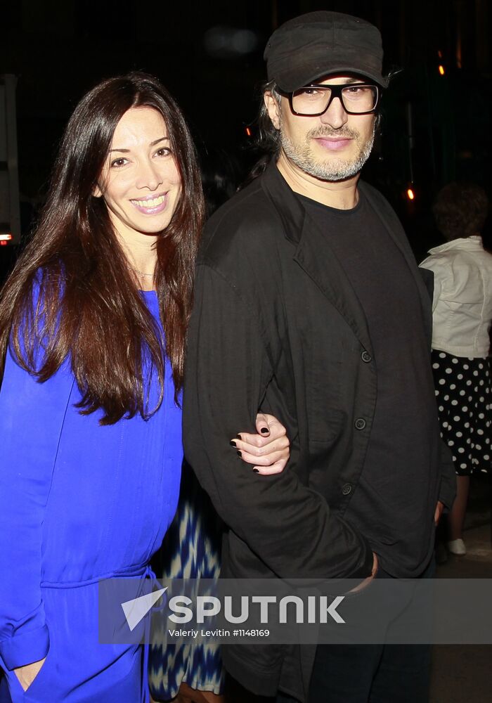 Read Russia Roof party in New York