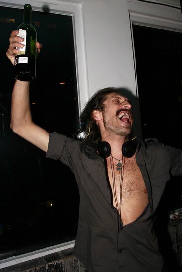 Read Russia Roof party in New York