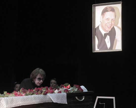 Farewell to singer Edward Gil in St. Petersburg