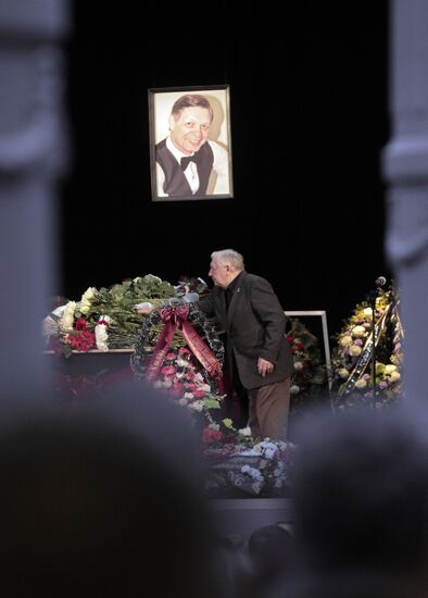 Farewell to singer Edward Gil in St. Petersburg