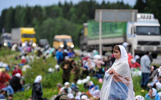Velikoretsky sacred procession in Kirov Region