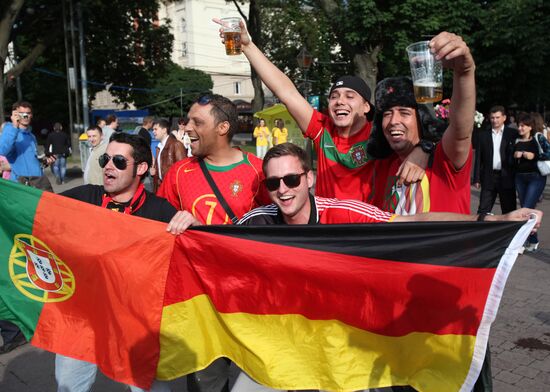 Official fan-zone of Euro 2012 opens in Lviv