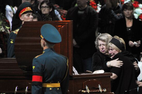 Bidding farewell to hockey player Vladimir Krutov