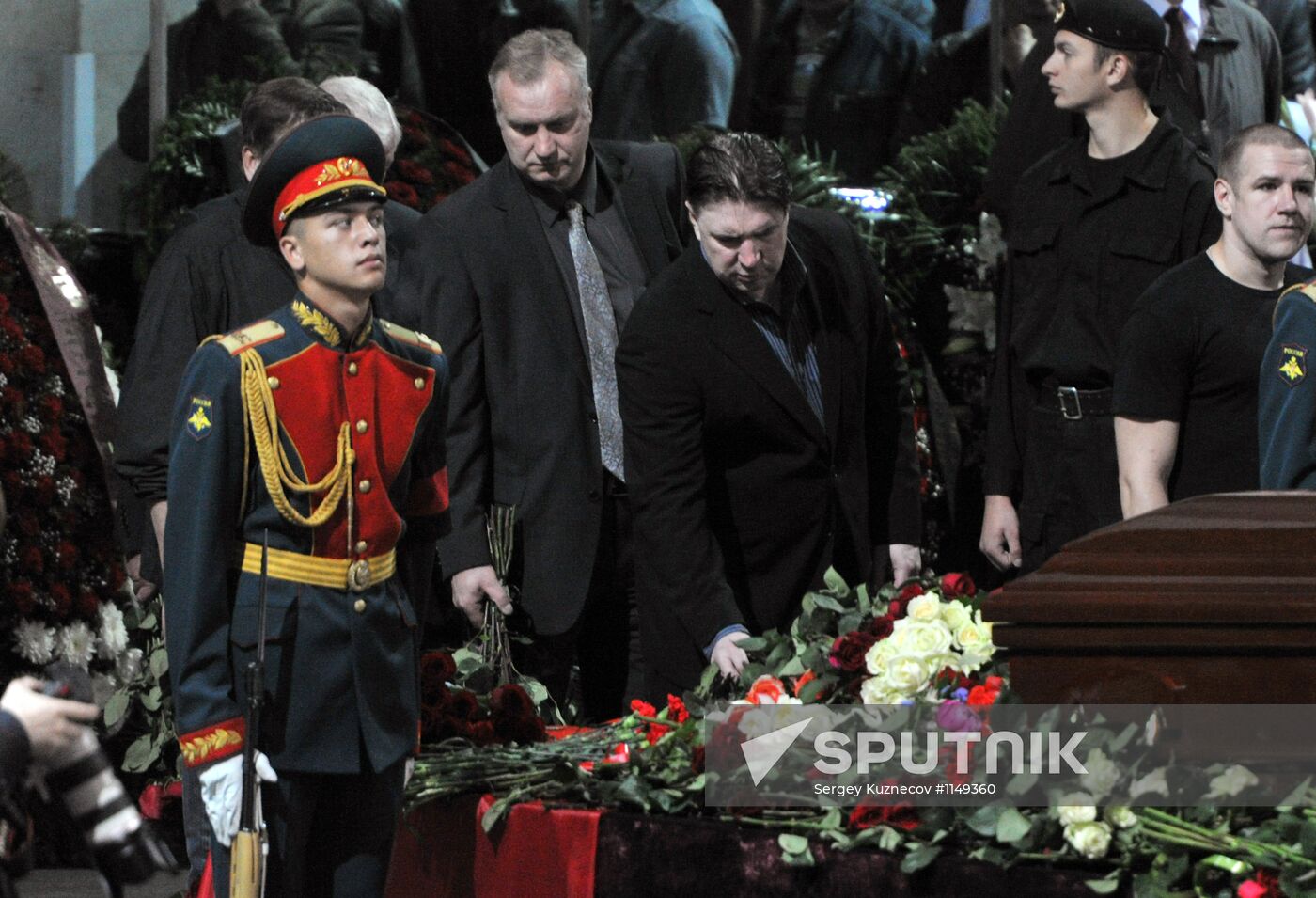 Bidding farewell to hockey player Vladimir Krutov