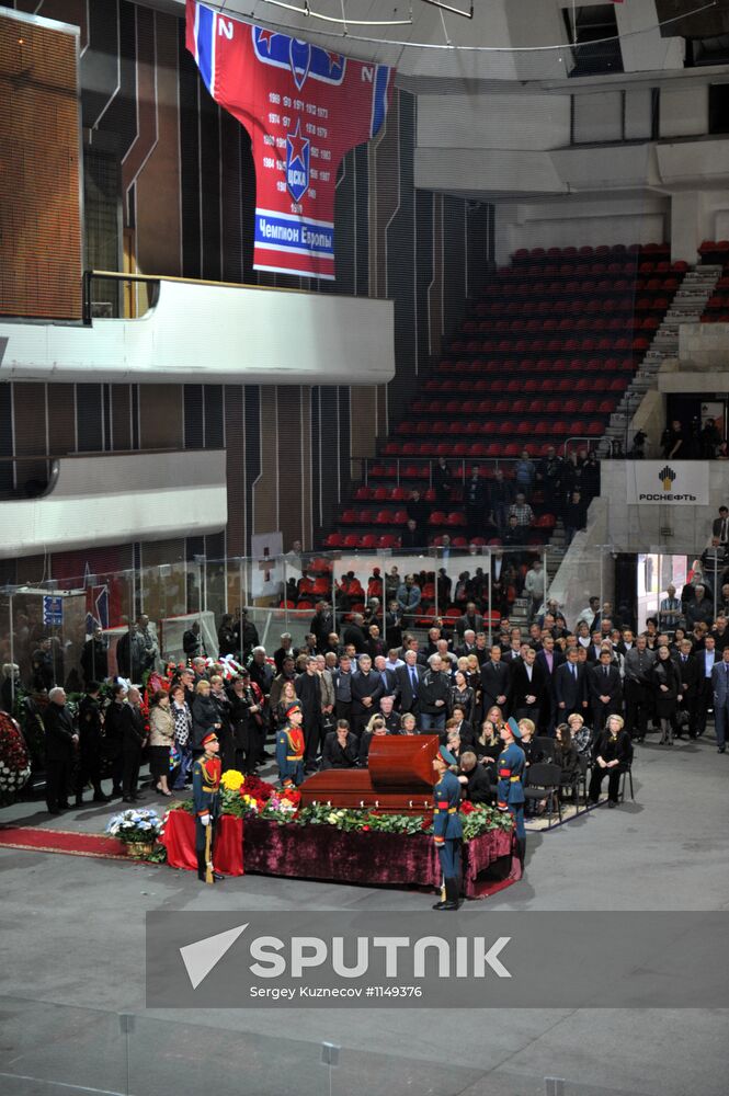 Bidding farewell to hockey player Vladimir Krutov