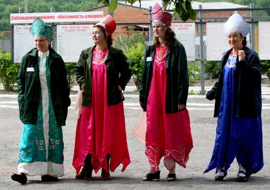 Fashion show in Women's Penitentiary 10, Primorsk