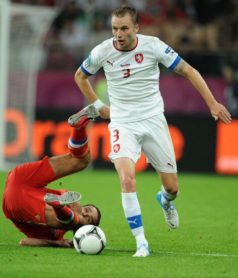 Broadcast of EURO 2012 match between Russia and Czech Republic