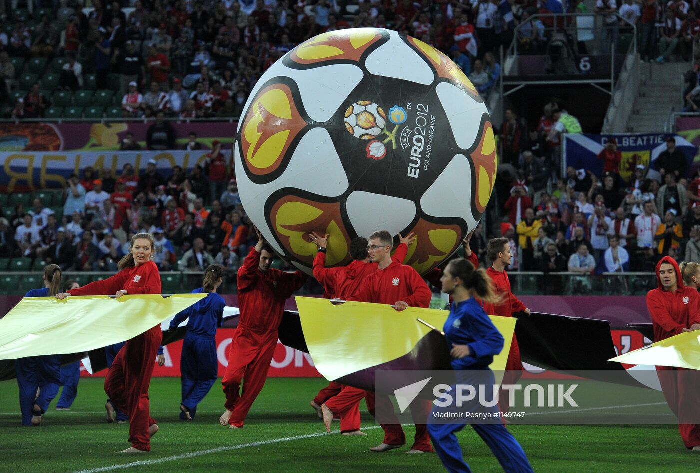 Broadcast of EURO 2012 match between Russia and Czech Republic