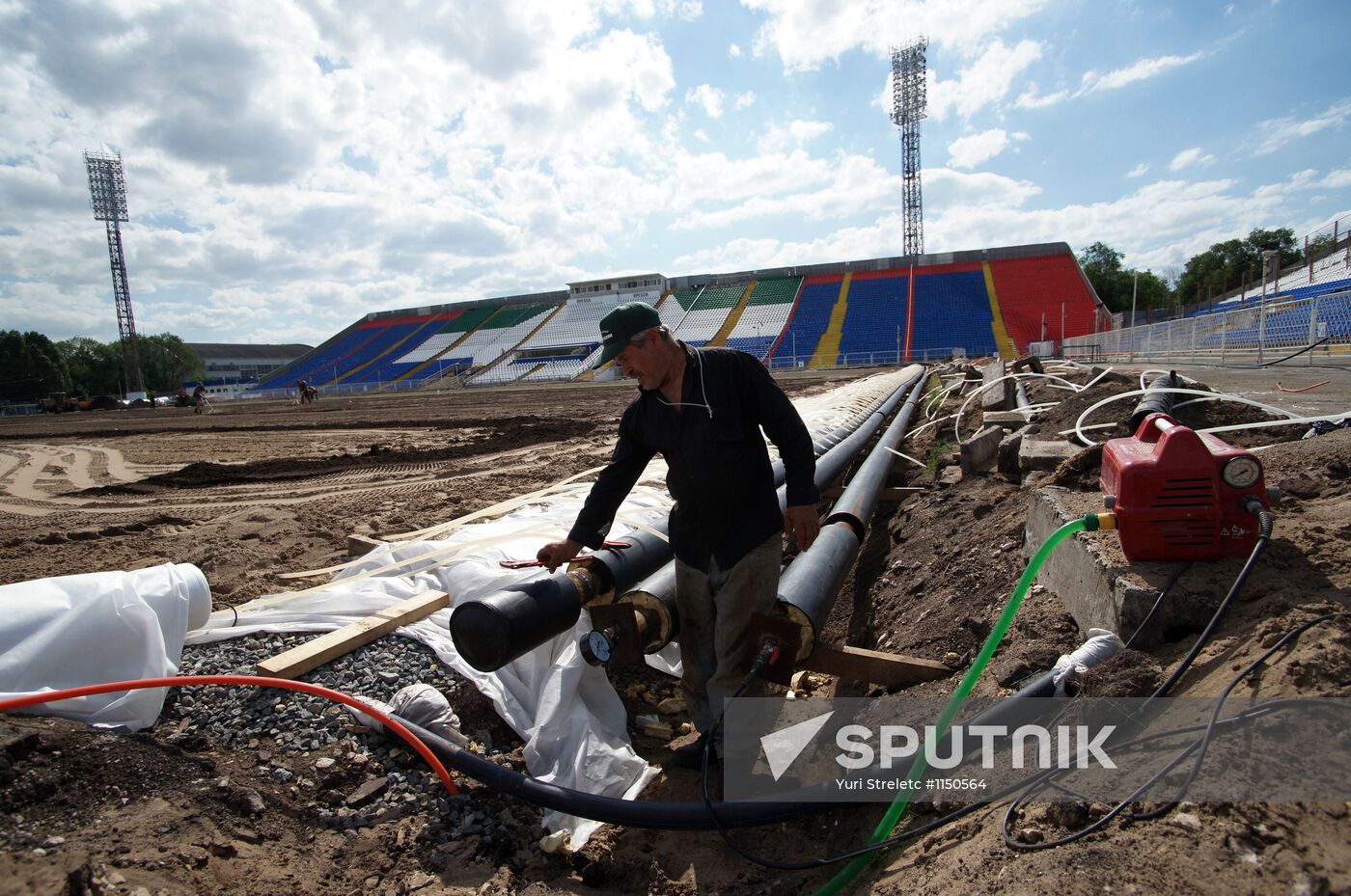 Preparation of new lawn and other work on Metallurg stadium