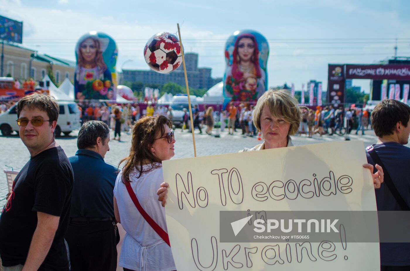 Animal defenders hold rally in Euro 2012 fan area