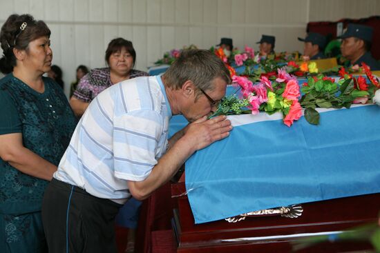 Funeral of paratroopers who died when battling forest fires