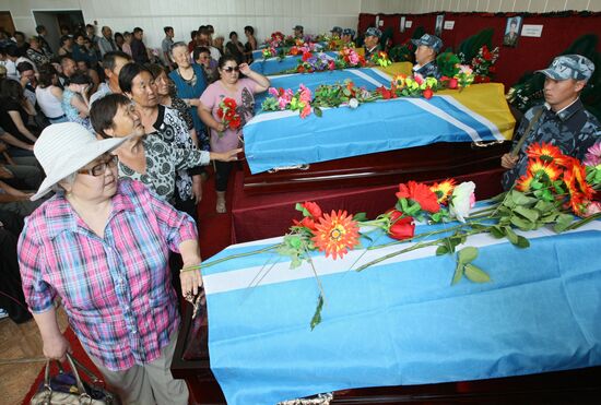 Funeral of paratroopers who died when battling forest fires