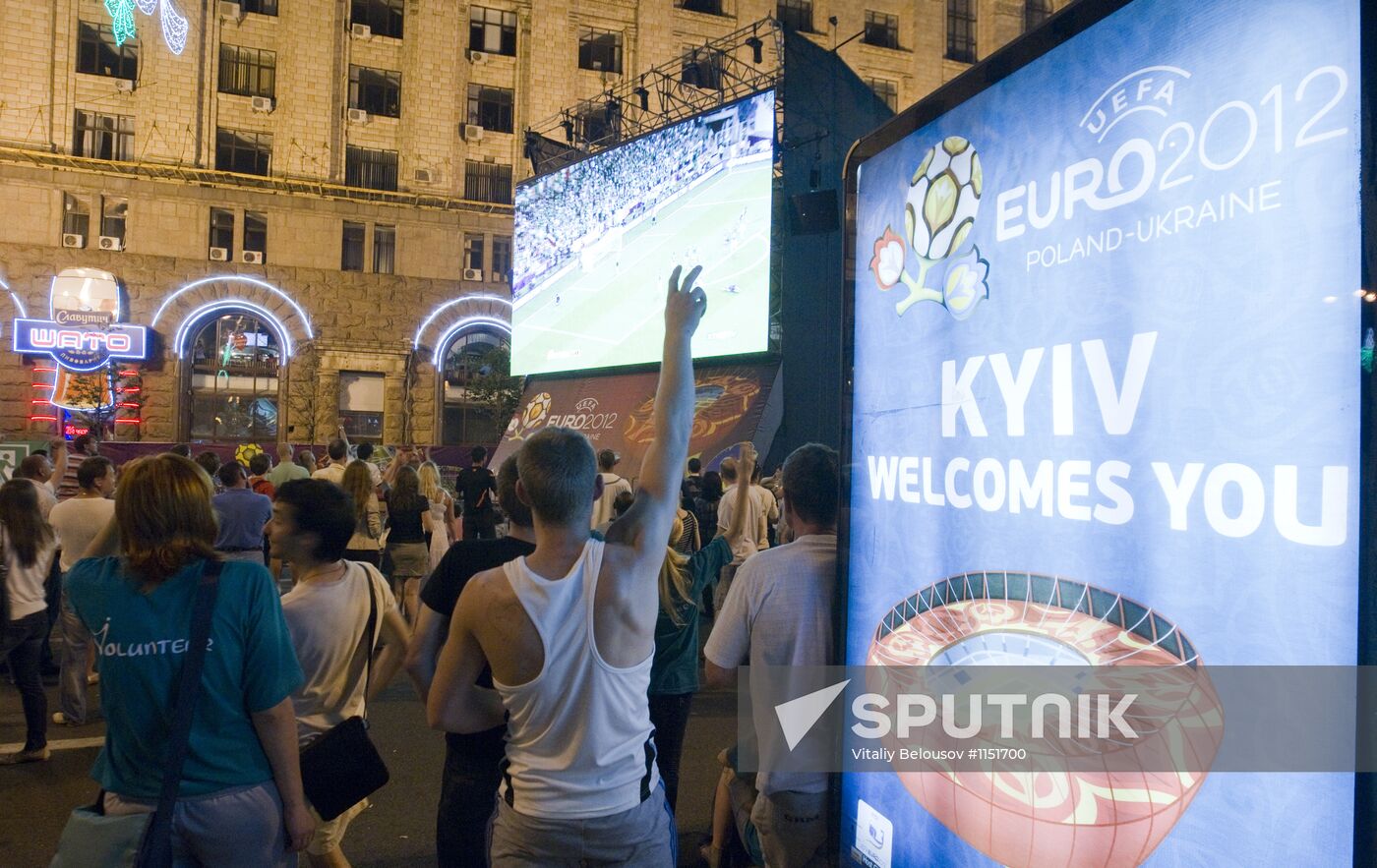 Football. Euro 2012. Fans in Ukraine