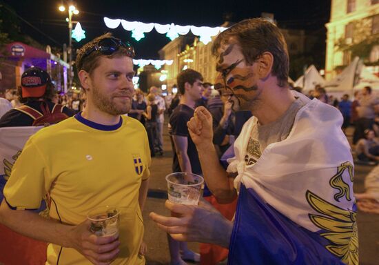 Football. Euro 2012. Fans in Ukraine