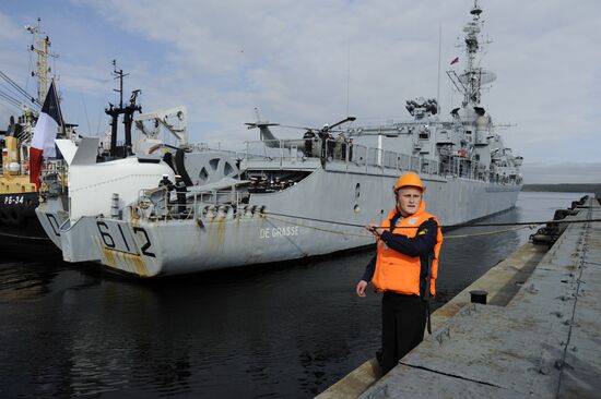French Navy frigate "De Grasse" makes port visit in Severomorsk