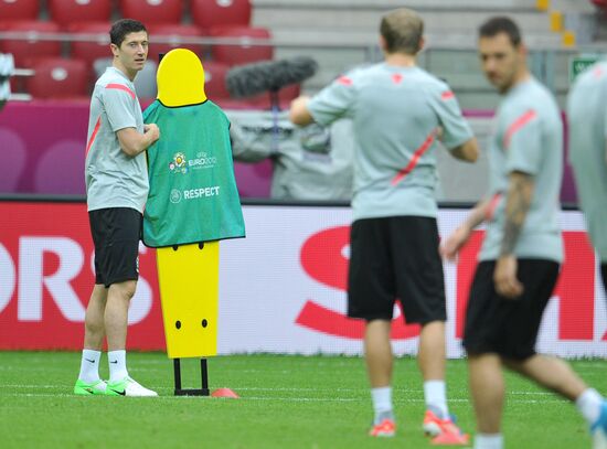 UEFA Euro 2012. Polish team holds training session