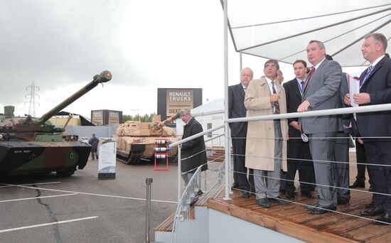 Dmitry Rogozin at arms exhibition "Eurosatory 2012" near Paris