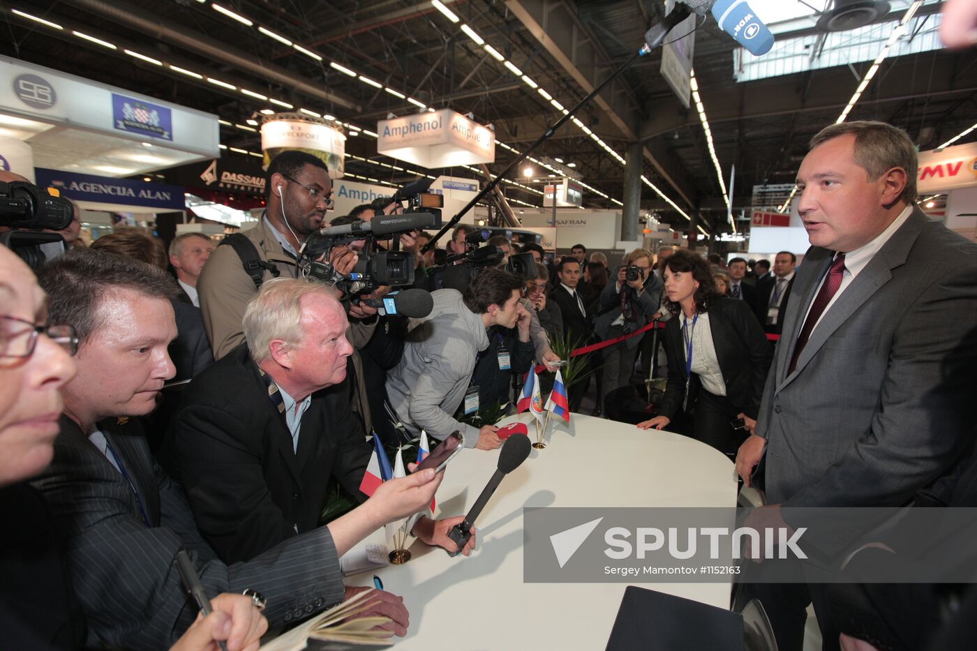 Dmitry Rogozin at arms exhibition "Eurosatory 2012" near Paris