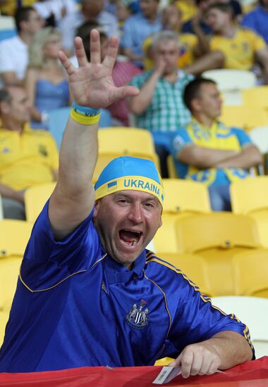 Football Euro 2012. Ukraine vs. Sweden