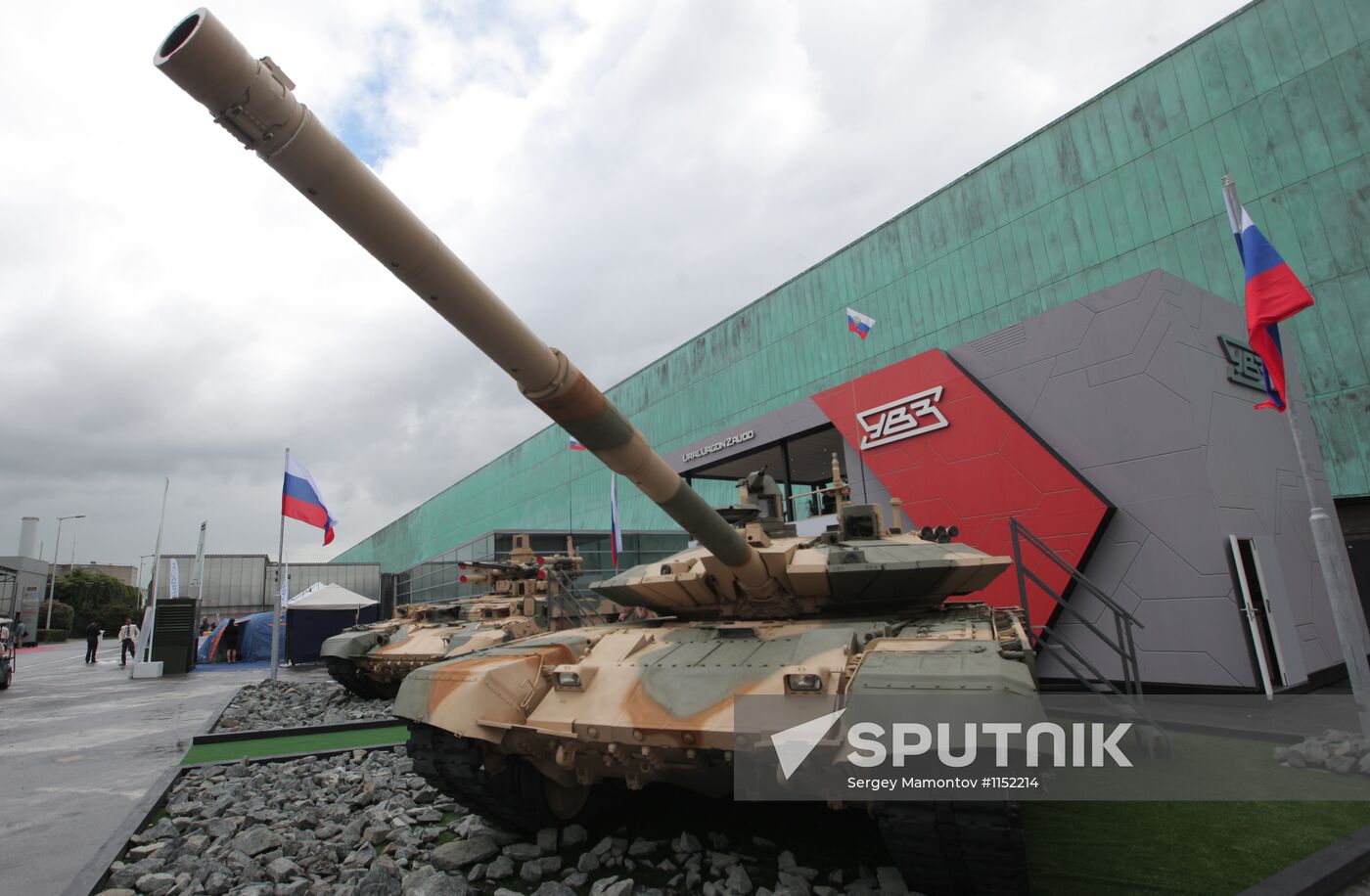 Dmitry Rogozin at arms exhibition "Eurosatory 2012" near Paris