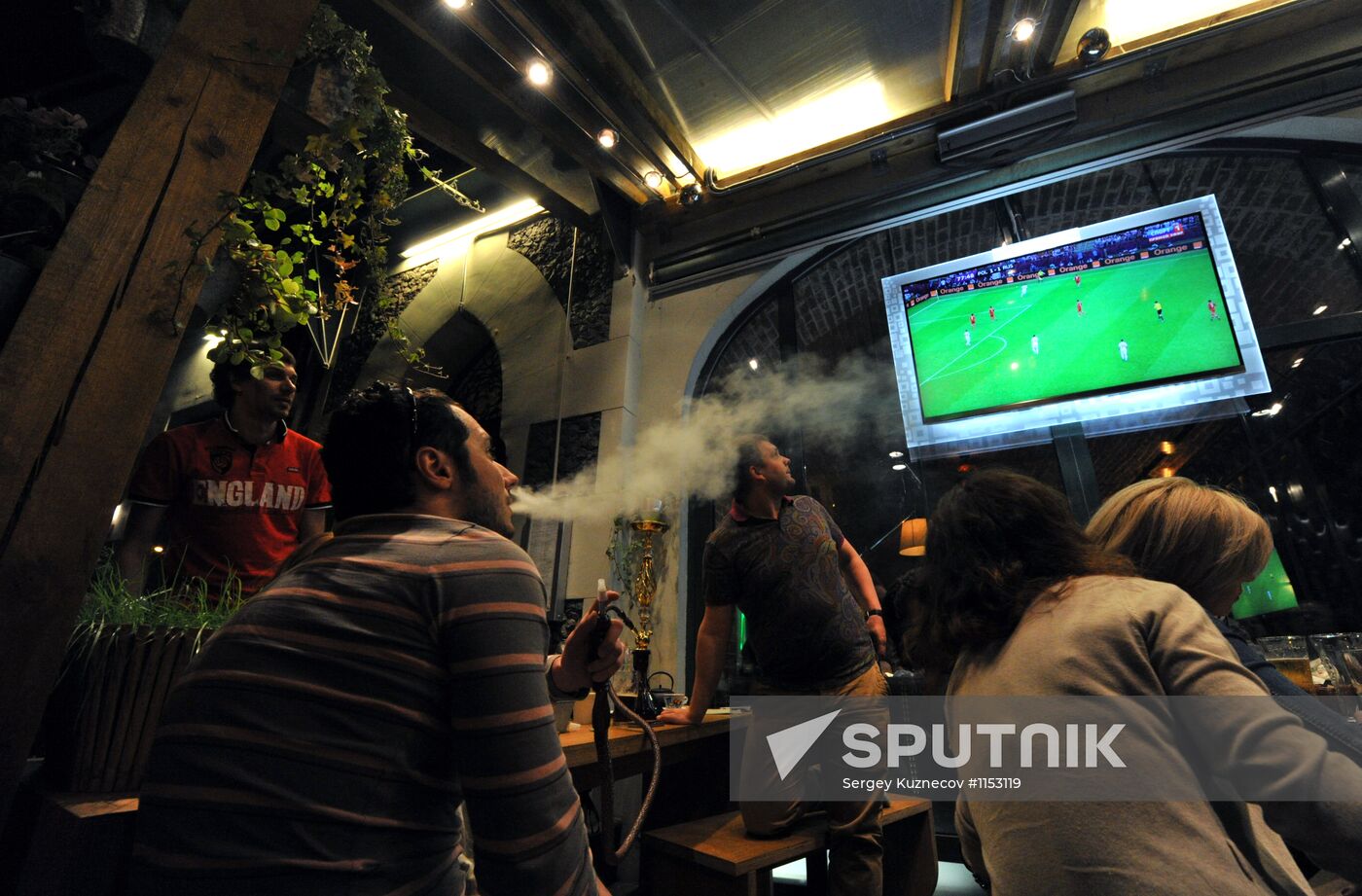 Live transmission of Euro 2012 match between Russia and Poland