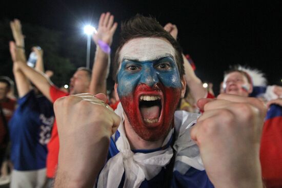 Live transmission of Euro 2012 match between Russia and Poland