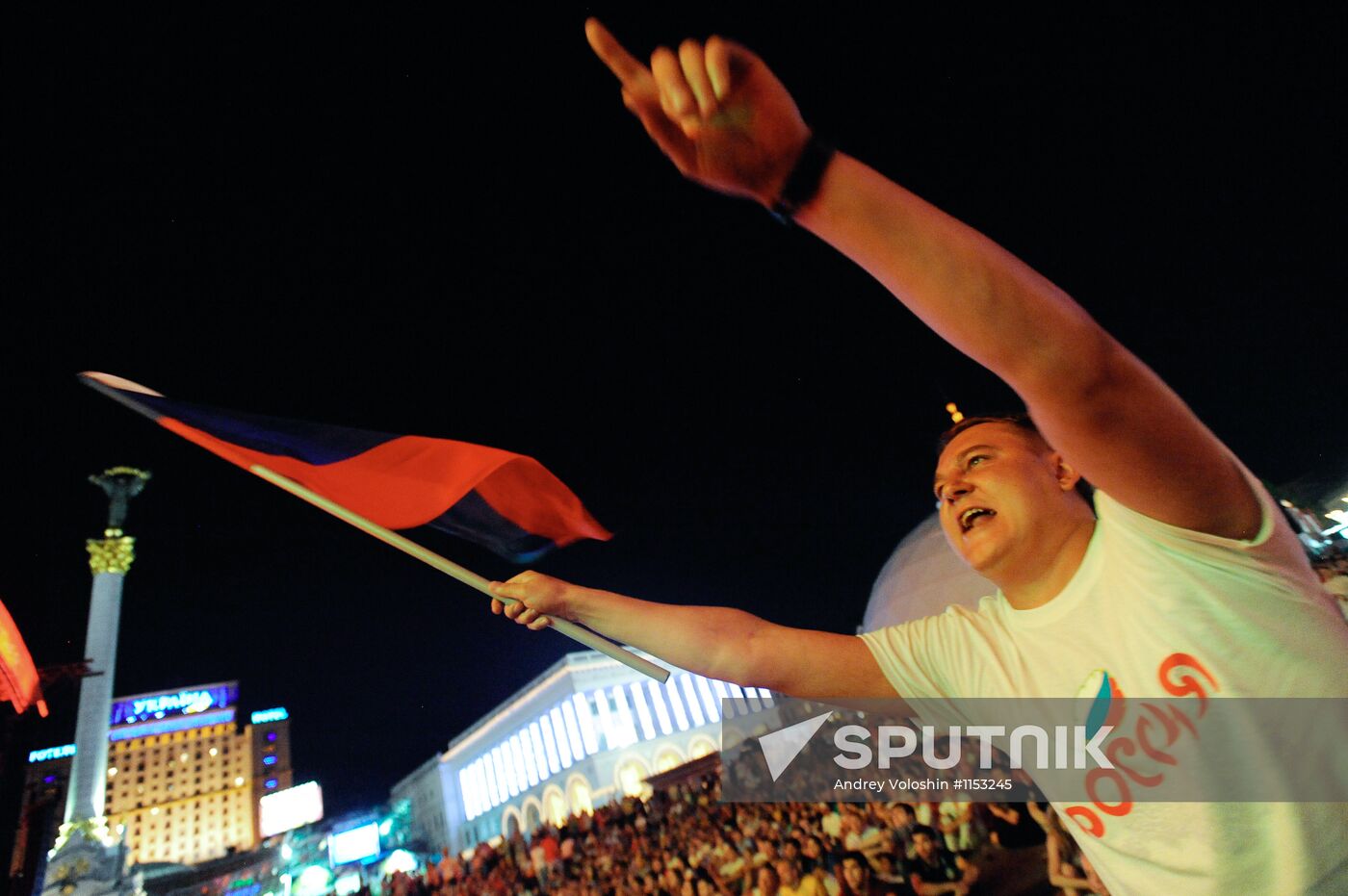 Live transmission of Euro 2012 match between Russia and Poland