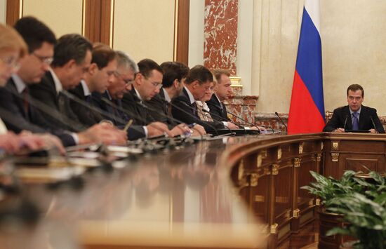 Russian Prime Minister Medvedev chairs Government meeting