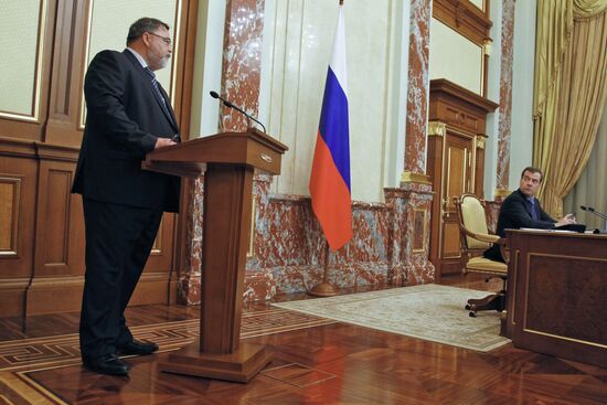 Russian Prime Minister Medvedev chairs Government meeting