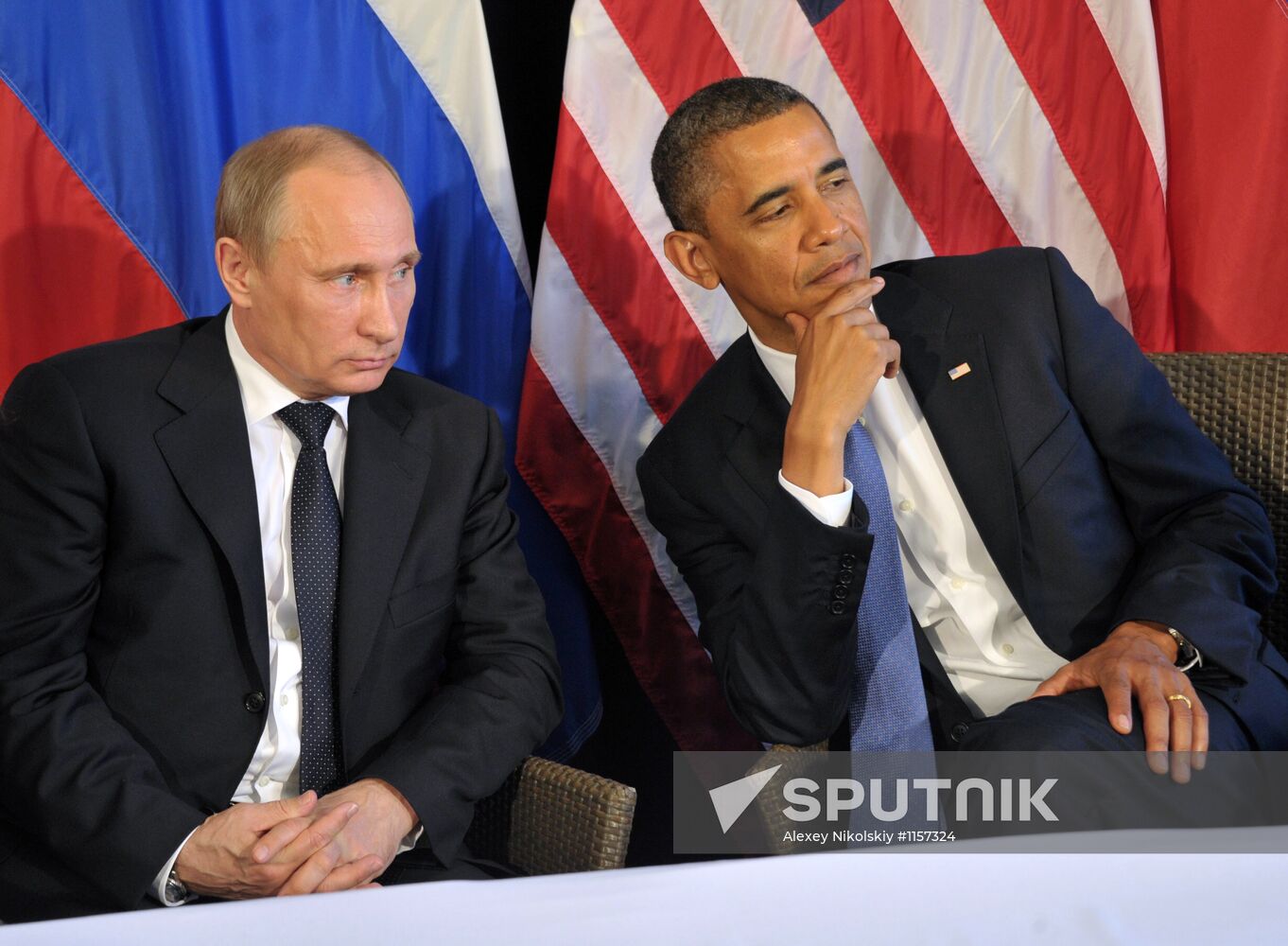 President Vladimir Putin meets U.S. President Barack Obama