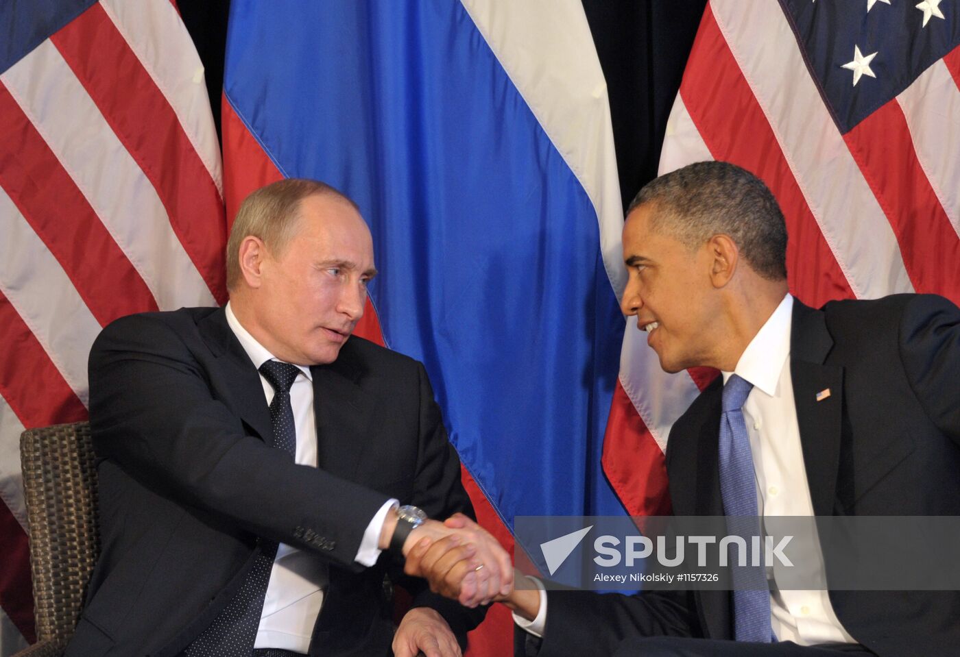 President Vladimir Putin meets U.S. President Barack Obama