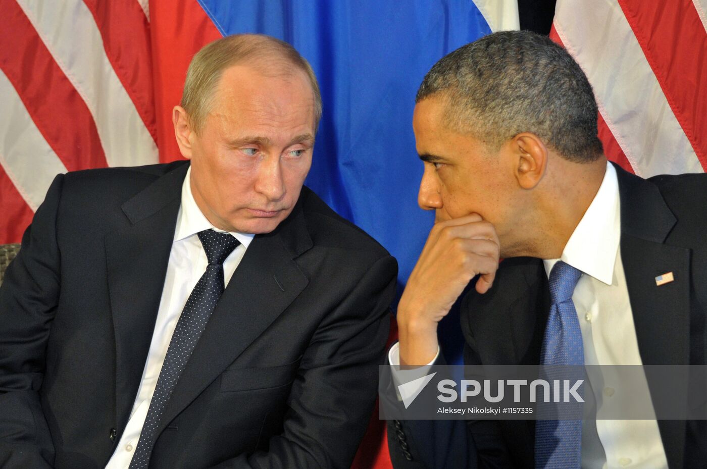 President Vladimir Putin meets U.S. President Barack Obama