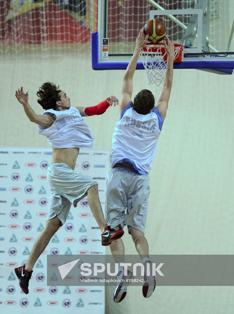 Russian basketball team holds training session
