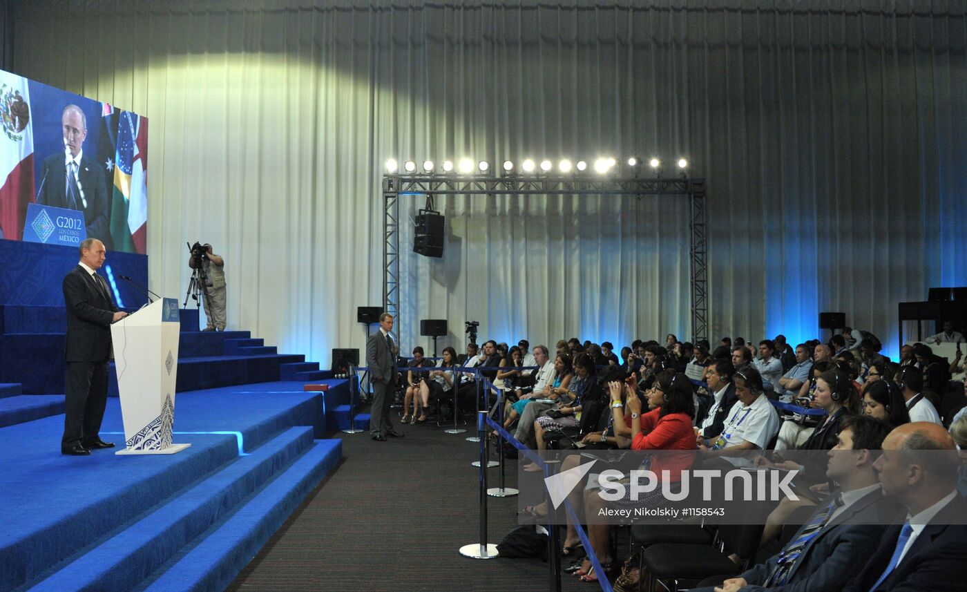 Vladimir Putin at the summit of the Big 20 in Los Cabos, Mexico