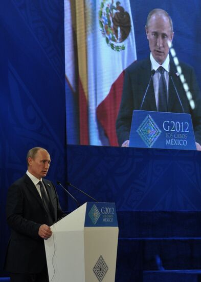 Vladimir Putin at the summit of the Big 20 in Los Cabos, Mexico