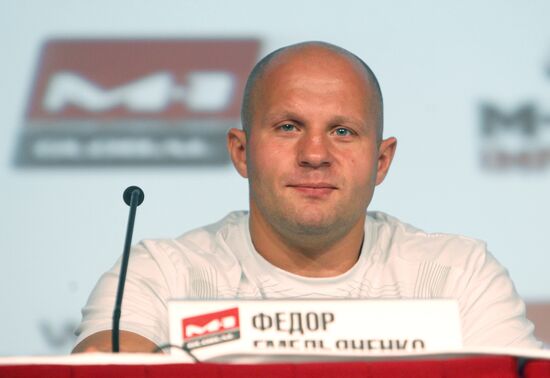 Official weigh-in of Fedor Emeliyanenko and Pedro Rizzo