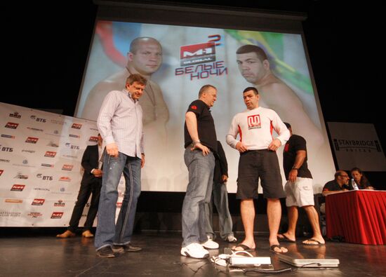 Official weigh-in of Fedor Emeliyanenko and Pedro Rizzo