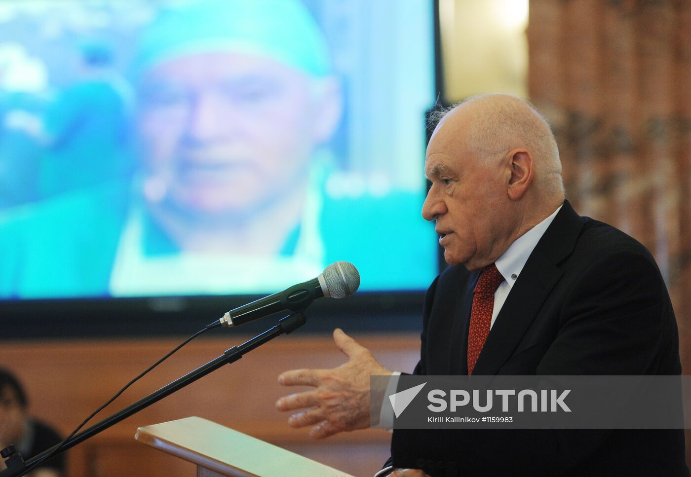 Russian State Library employees undergo medical check-up