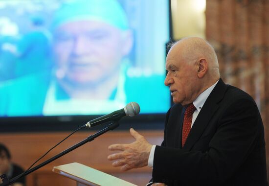 Russian State Library employees undergo medical check-up
