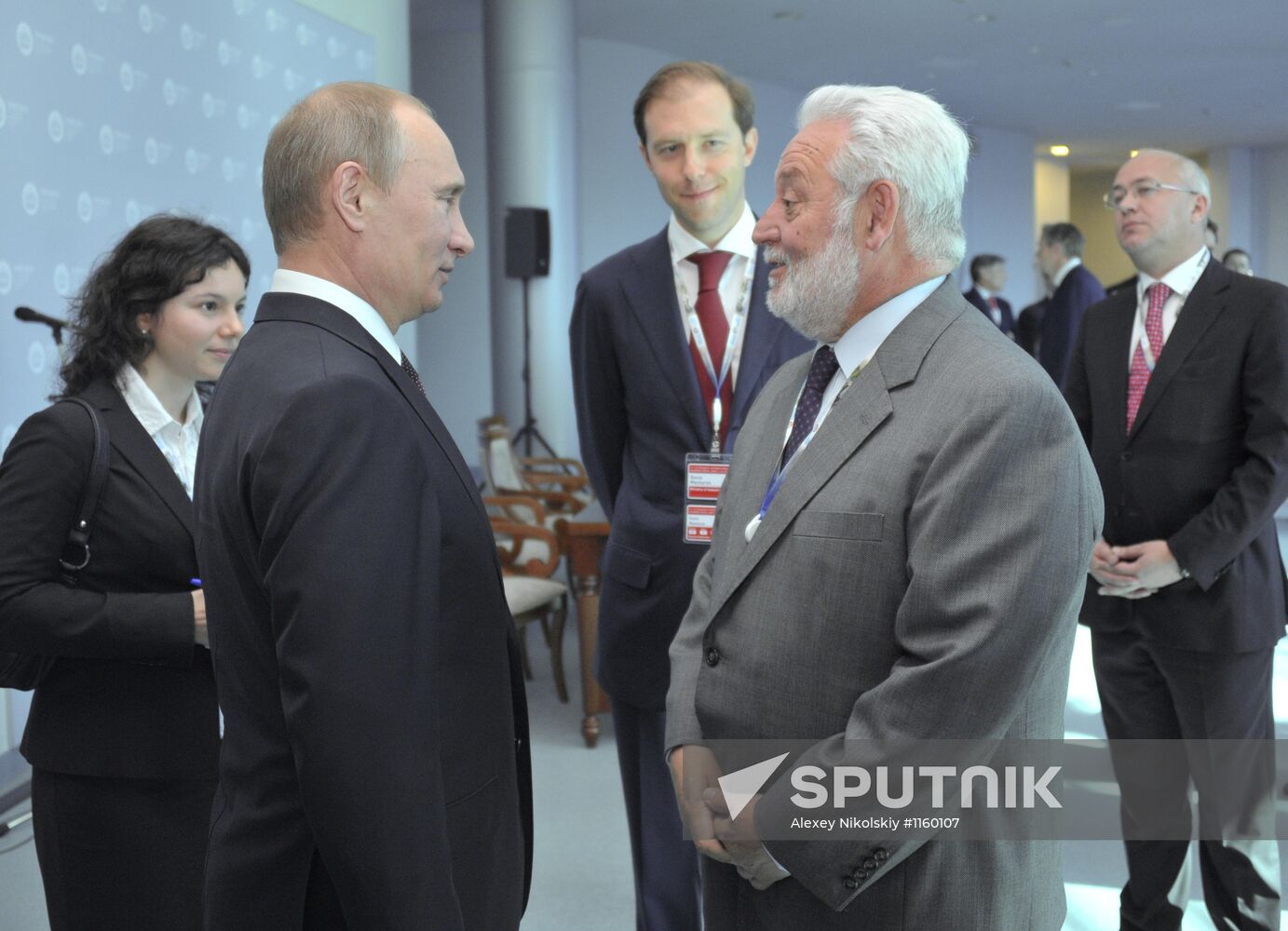 Vladimir Putin meets with Henry Kissinger in St Petersburg