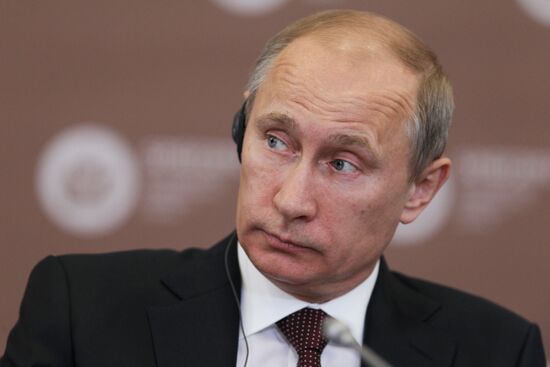 V. Putin meets heads of foreign investment funds and banks