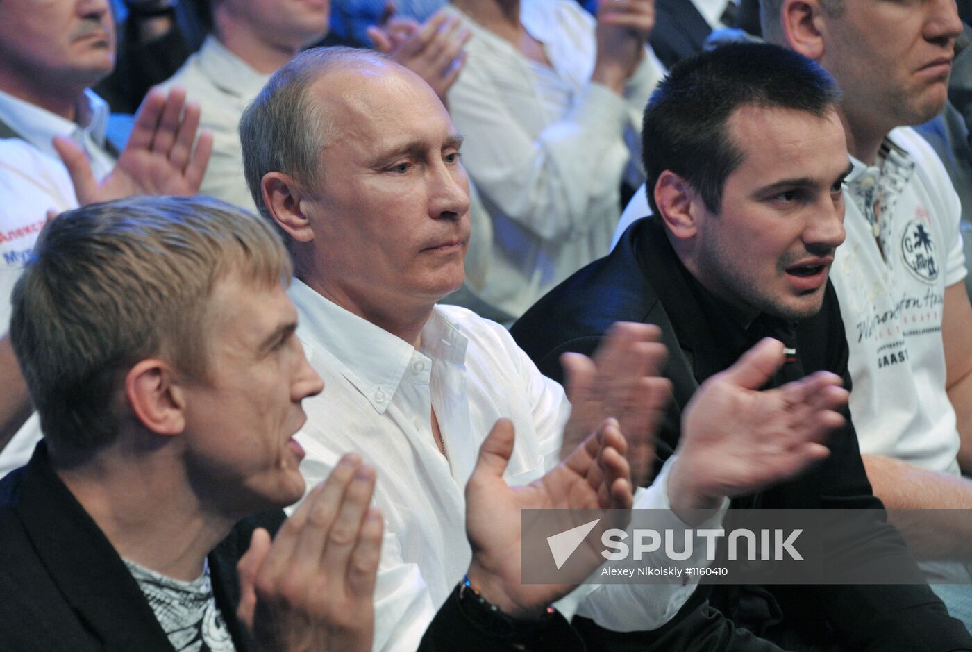 V. Putin attends mixed martial arts tournament in St. Petersburg