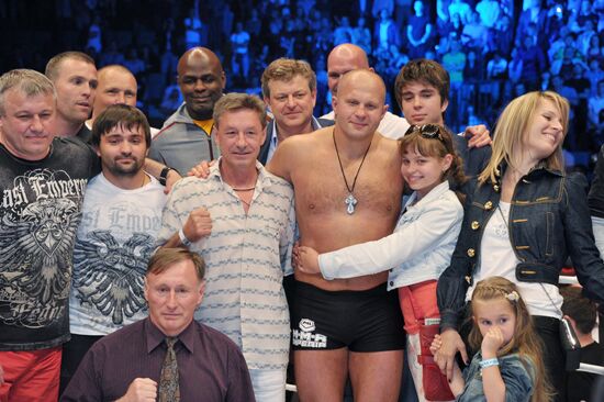 V. Putin visits mixed martial arts tournament in St. Petersburg