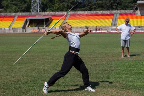 Track and field athlete Maria Abakumova's training