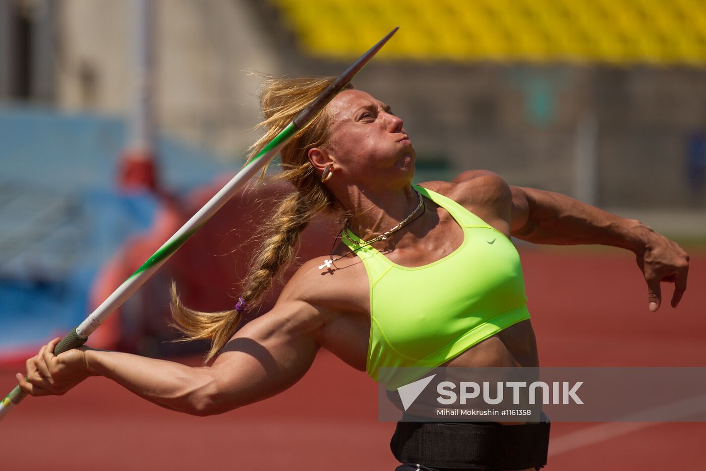 Track and field athlete Maria Abakumova's training