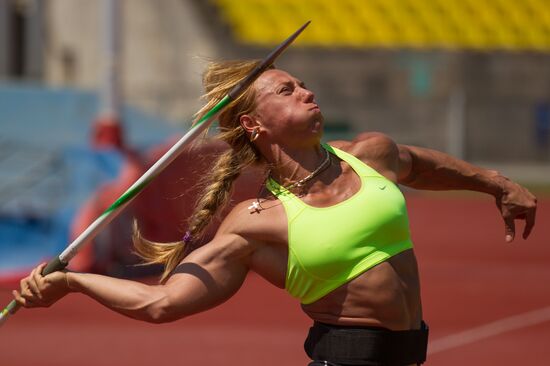 Track and field athlete Maria Abakumova's training