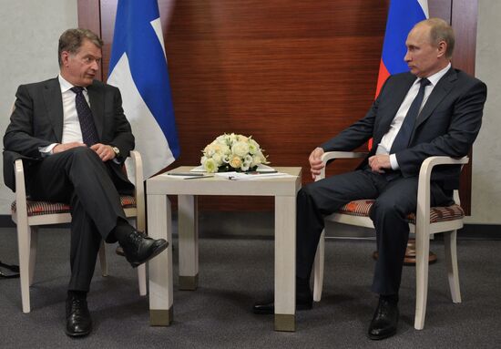 Vladimir Putin meets with Sauli Niinisto