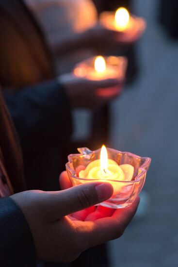 Vigils on Day of Memory and Mourning