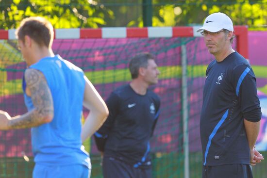 Football. Euro 2012. Spain and France teams training