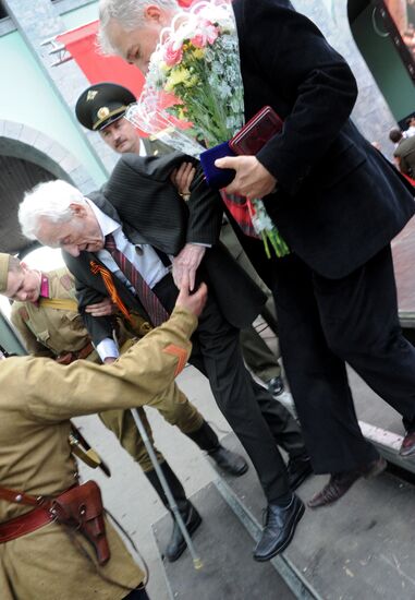 Rally "Moscow. Belarussky railway station. June 22, 1941"
